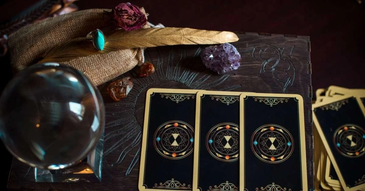 La Profecía Lunar: Tu Tarot Revelado para el 23 de Febrero de 2026