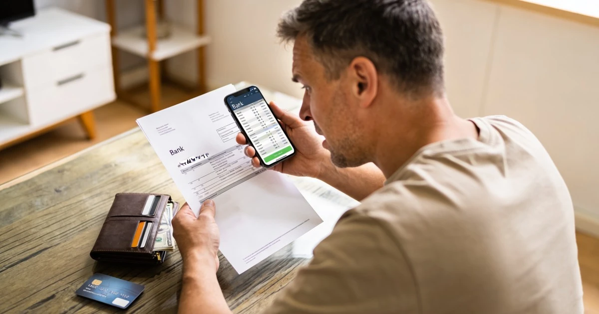 Por qué tu sueldo desaparece: 5 hábitos inofensivos que vacían tu bolsillo