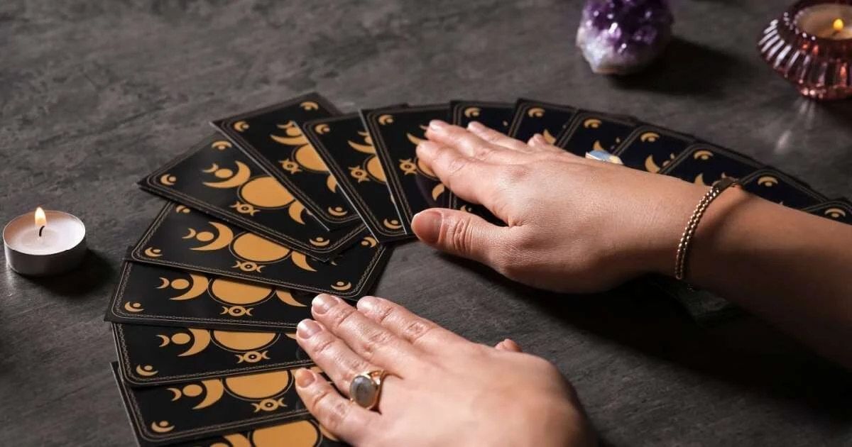 Febrero 2026: El Tarot Revela Tu Destino Astrológico del Día 7