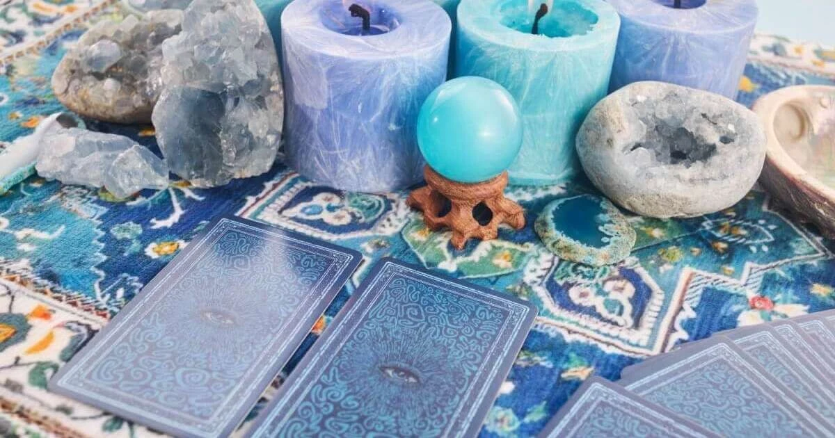 Las cartas del tarot revelan: 12 horóscopos y la gran sorpresa del 10/02/2026