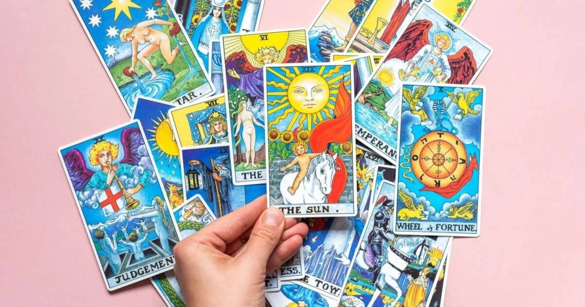 Tarot semanal: El movimiento llega para todos del 16 al 22 de febrero de 2026