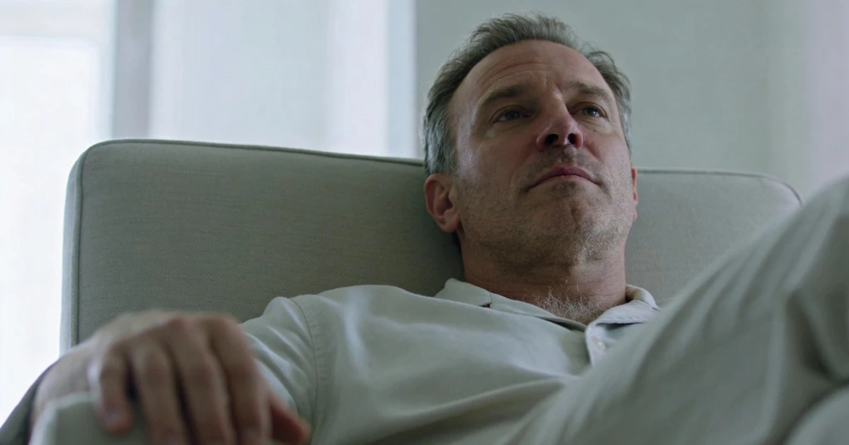 ¿Por qué te da un escalofrío repentino sin hacer frío? Descubre la verdad